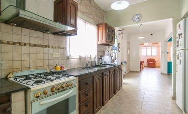 CASA EN VENTA BERISSO