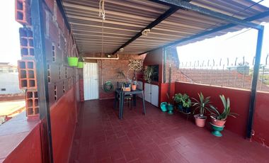 Venta PH Bernal Oeste, 3 ambientes en dos plantas al frente y con cochera ¡¡¡¡ APTO CREDITO !!!!