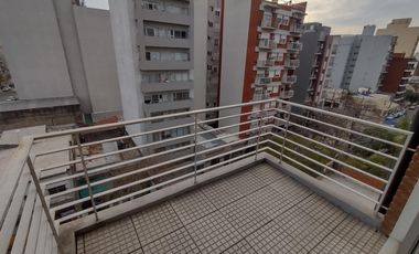 DEPARTAMENTO EN ALQUILER EN MORON SUR - MONOAMBIENTE DIVISIBLE -  EDIFICIO DE CATEGORIA!!