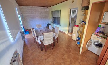 VENTA CASA 3 AMB  PATIO BERAZATEGUI APTA CREDITO