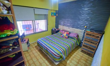 VENTA CASA 3 AMB  PATIO BERAZATEGUI APTA CREDITO