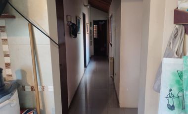 VENTA CASA 5 AMB EN QUILMES CON QUINCHO