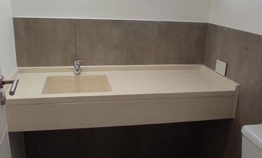 ALQUILER ANUAL | CASA NUEVA c/Galeria, Cochera y Jardin | Garin Norte