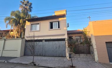 CASA EN VENTA EN EXCELENTE UBICACIÓN