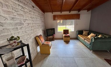 CASA 3 AMBIENTES VENTA