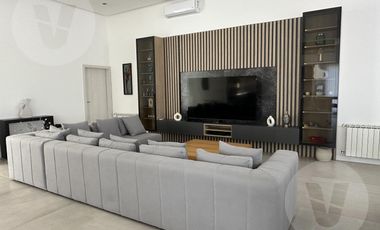 Casa en venta - Barrio La Horqueta  de Echeverría, Canning