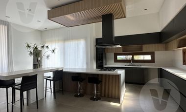 Casa en venta - Barrio La Horqueta  de Echeverría, Canning