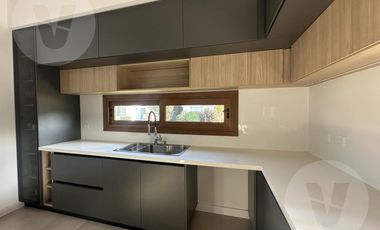 Casa en venta - Barrio La Horqueta  de Echeverría, Canning