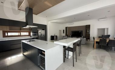 Casa en venta - Barrio La Horqueta  de Echeverría, Canning