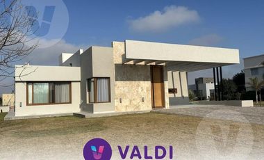 Casa en venta - Barrio La Horqueta  de Echeverría, Canning
