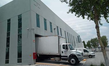 Nave Industrial en renta con 680m² de almacen y 1520m² de oficinas en Tepozotlan