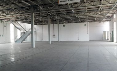 Nave Industrial en renta con 680m² de almacen y 1520m² de oficinas en Tepozotlan