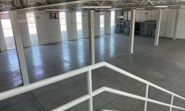 Nave Industrial en renta con 680m² de almacen y 1520m² de oficinas en Tepozotlan