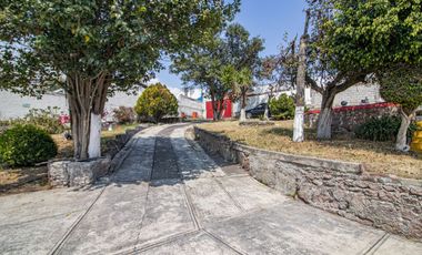 TERRENO EN VENTA CON AMPLIO USO DE SUELO COMERCIAL.