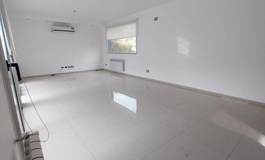 Casa en Puerto Roldán