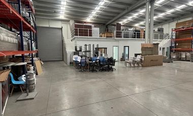 DOS BODEGA JUNTAS C/ OFICINAS EN TERRA BUSINESS PARK