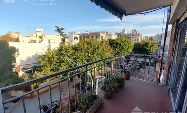 Luminoso 2 ambientes con balcón en Alquiler en Villa Urquiza!