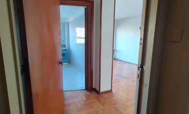 Luminoso 2 ambientes con balcón en Alquiler en Villa Urquiza!