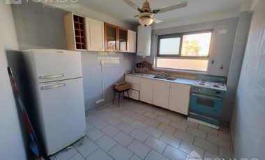 Luminoso 2 ambientes con balcón en Alquiler en Villa Urquiza!