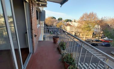 Luminoso 2 ambientes con balcón en Alquiler en Villa Urquiza!
