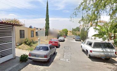 JVV- ADQUIERE TU CASA PROPIA EN LOS RUISEÑORES, TALA, JAL.