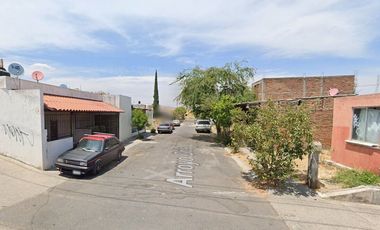 JVV- ADQUIERE TU CASA PROPIA EN LOS RUISEÑORES, TALA, JAL.