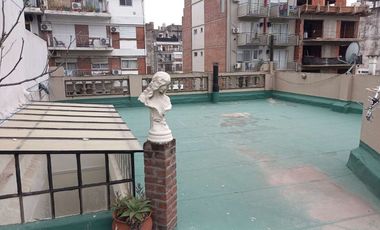 PH 6 ambientes con terraza propia y balcon