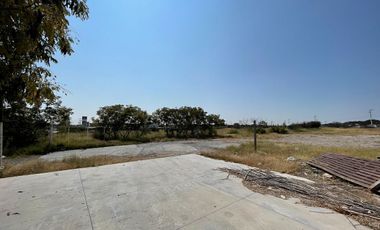 TERRENO COMERCIAL EN RENTA EN LA ZONA DE  PASEO QUERÉTARO