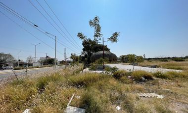 TERRENO COMERCIAL EN RENTA EN LA ZONA DE  PASEO QUERÉTARO
