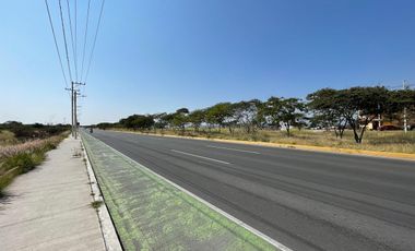 TERRENO COMERCIAL EN RENTA EN LA ZONA DE  PASEO QUERÉTARO