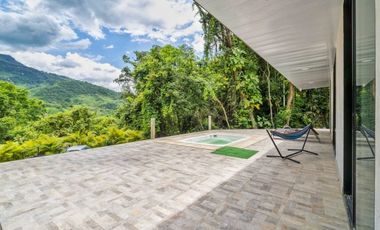 Maat vende Casa campestre-Tobia 2.000m2 $740Millones