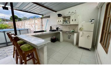 Casa campestre amoblada en venta - Tablones Palmira Valle Colombia