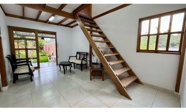 Casa campestre amoblada en venta - Tablones Palmira Valle Colombia