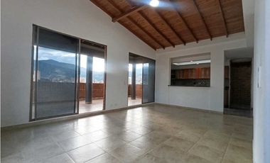 Apartamento En Arriendo, Laureles - Medellin