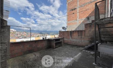 Casa comercial en arriendo, barrio El Bosque, Manizales