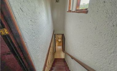 CASA EN VENTA Y RENTA EN EL CENTRO DE AVANDARO, VALLE DE BRAVO