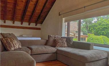 CASA EN VENTA Y RENTA EN EL CENTRO DE AVANDARO, VALLE DE BRAVO