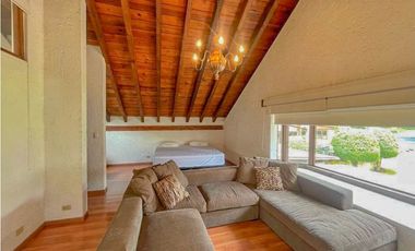 CASA EN VENTA Y RENTA EN EL CENTRO DE AVANDARO, VALLE DE BRAVO
