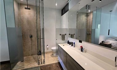 Venta de apartamento con jardín y terraza en San Lucas