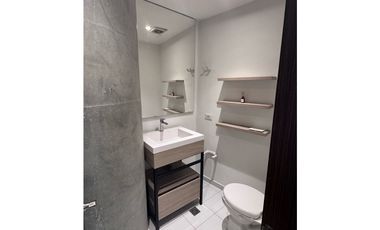 Oficina en venta en el poblado