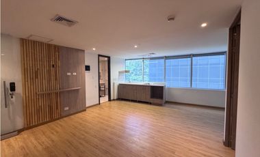 Oficina en venta en el poblado