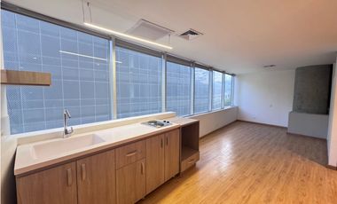 Oficina en venta en el poblado