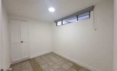 Se arrienda apartamento en Laureles, Florida Nueva