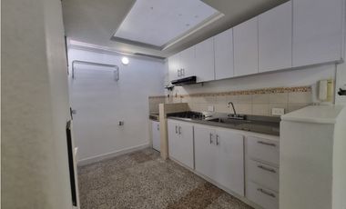 Se arrienda apartamento en Laureles, Florida Nueva