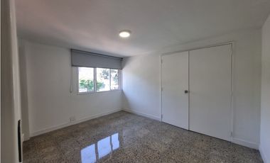Se arrienda apartamento en Laureles, Florida Nueva