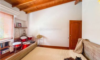 VENTA DE CASA CAMPESTRE EN UNIDAD CERRADA ENVIGADO