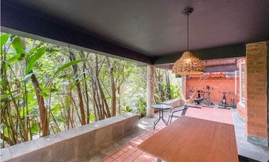 VENTA DE CASA CAMPESTRE EN UNIDAD CERRADA ENVIGADO