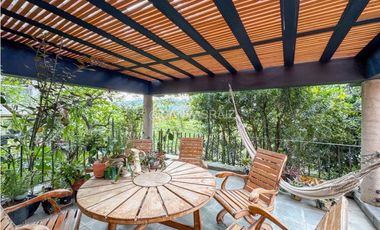 VENTA DE CASA CAMPESTRE EN UNIDAD CERRADA ENVIGADO