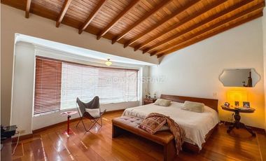 VENTA DE CASA CAMPESTRE EN UNIDAD CERRADA ENVIGADO