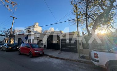 Casa 3 dorm y Depto P.Baja en venta B° San Pablo